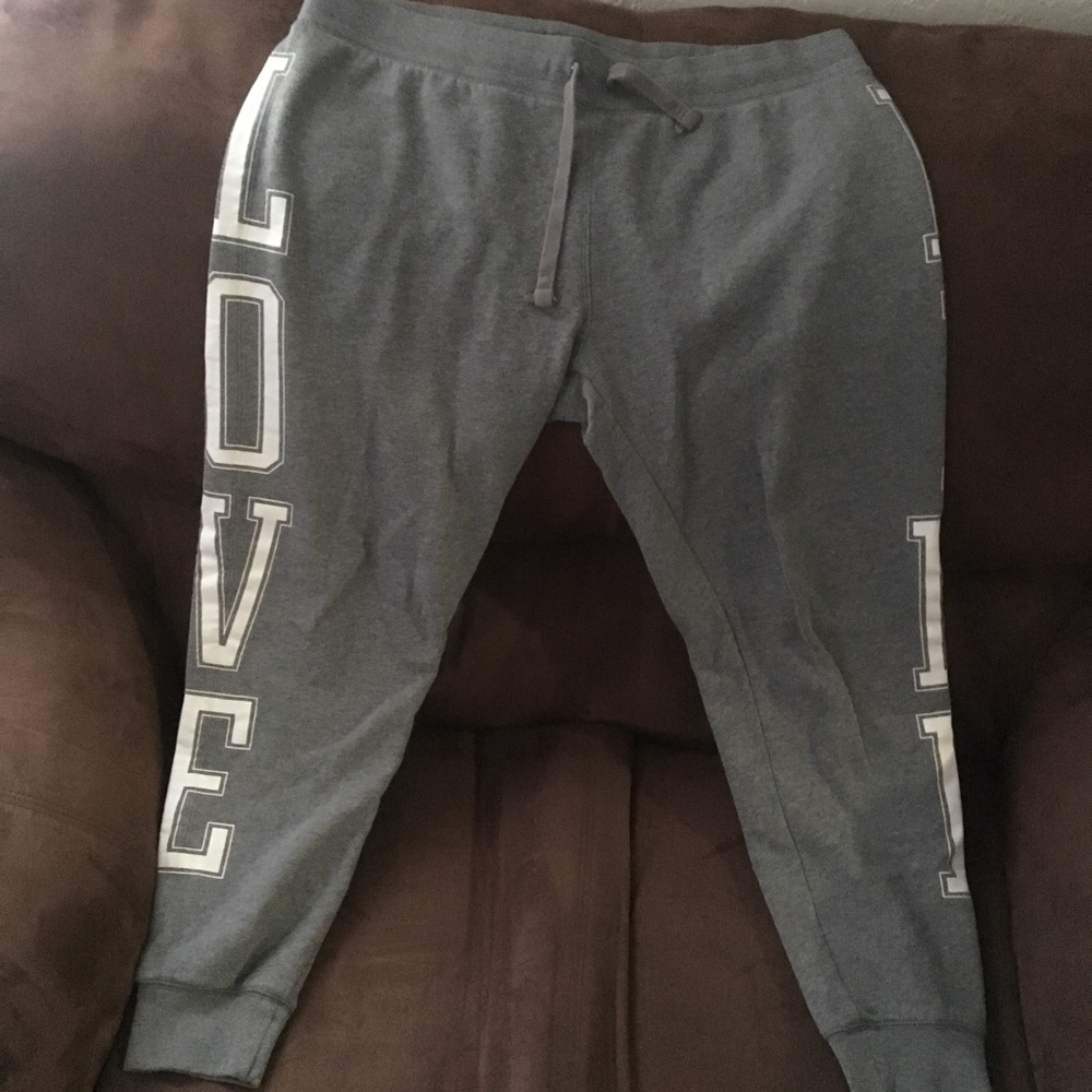 🚫SOLD🚫 VS Pink Joggers